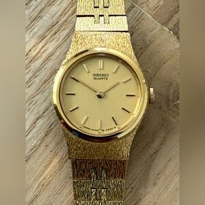 Seiko Vintage Ladies Watch Gold Dial Case Bracelet Hands Markers New Battery